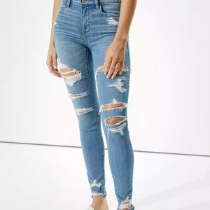 NWOT Ripped High Rise Jegging AE